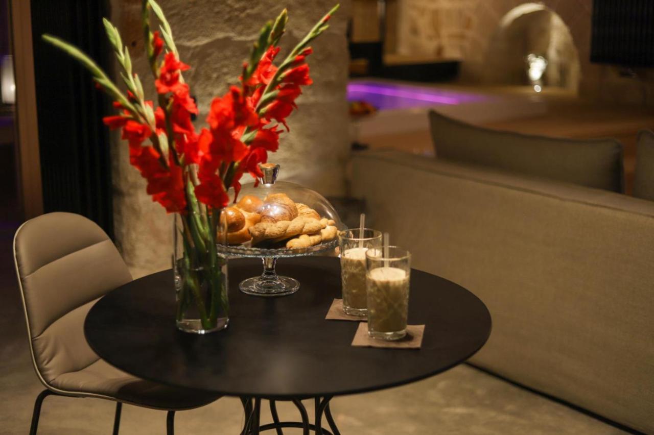 Suite & Spa Via Veneto Монополи Экстерьер фото